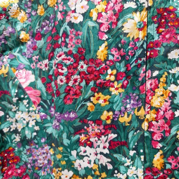 Vintage 80s Victorian Floral Dress with Lace Size Small Handmade 36" Bust - Picture 11 of 16